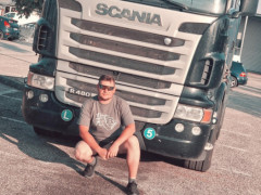 tomka44 - 22 éves társkereső fotója