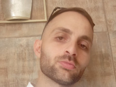 Gabor 16 - 33 éves társkereső fotója