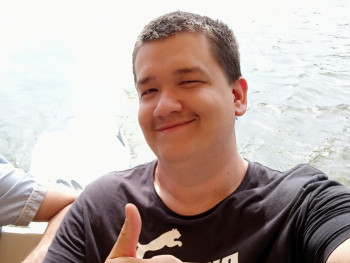 Ricsi93 32 éves társkereső profilképe