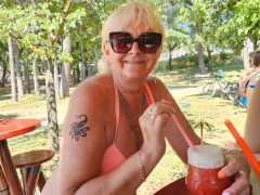 Edith - 66 éves társkereső fotója