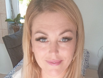 Brigitta23 43 éves társkereső profilképe