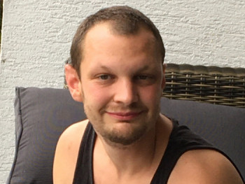 Sandrino 40 éves társkereső profilképe