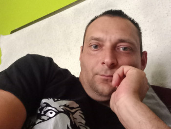 zsolt1990 34 éves társkereső profilképe