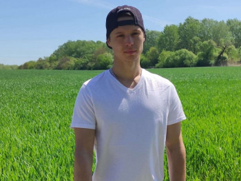 King 2 34 éves társkereső profilképe