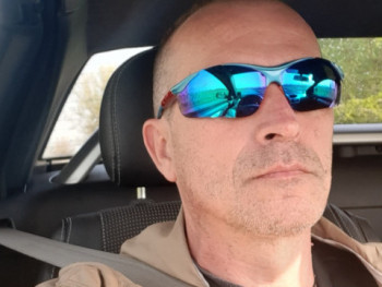 Feszka 47 éves társkereső profilképe