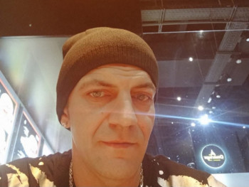 Hubácska 47 éves társkereső profilképe