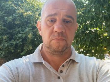 Gyula7 46 éves társkereső profilképe