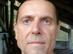 Tibi 33 - 55 éves társkereső fotója