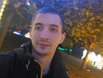 sárkánykrisztian 30 éves társkereső profilképe