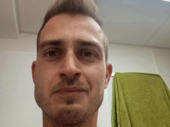 Attila19910712 - 34 éves társkereső fotója