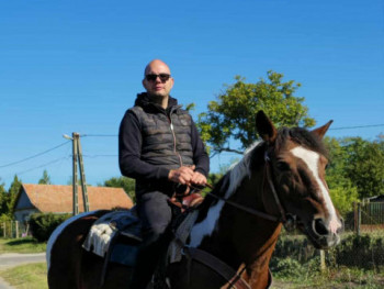 Richárd28 28 éves társkereső profilképe