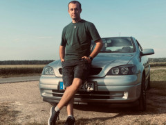 Roland1739 - 29 éves társkereső fotója