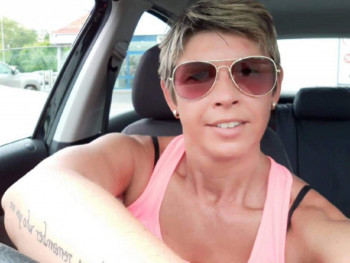 Handó Gyöngyi 48 éves társkereső profilképe