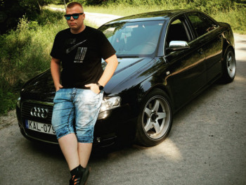 Zolee995 30 éves társkereső profilképe