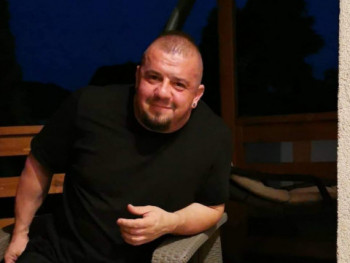 Róbert78 47 éves társkereső profilképe