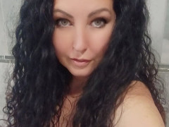 Szilvi13 - 47 éves társkereső fotója