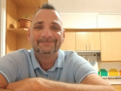 Attila 0221 - 47 éves társkereső fotója