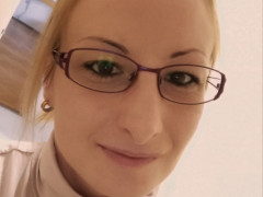 Esztike8603 - 39 éves társkereső fotója