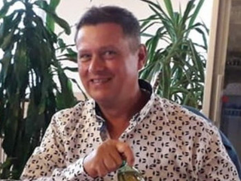 Janosch 46 éves társkereső profilképe