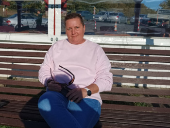 Szilvi 45_ 45 éves társkereső profilképe