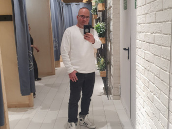 János001 44 éves társkereső profilképe