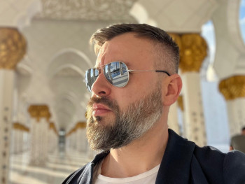 József K 44 éves társkereső profilképe