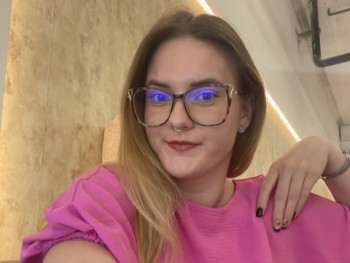 brebeka 22 éves társkereső profilképe