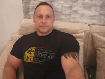 Árpád 134 49 éves társkereső profilképe