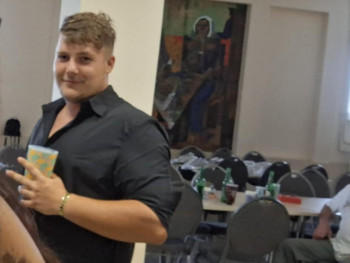 szabolcs1111 22 éves társkereső profilképe