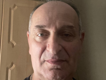 freddi 41 éves társkereső profilképe