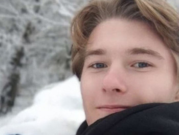 Nim2000 18 éves társkereső profilképe