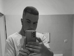 roland214 - 21 éves társkereső fotója