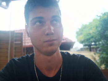 balazs ts konig 22 éves társkereső profilképe