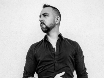 brodaroby 33 éves társkereső profilképe