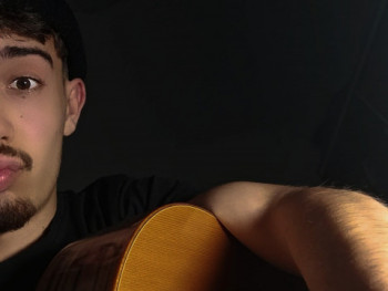 akosb55 20 éves társkereső profilképe