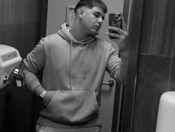 senki20 20 éves társkereső profilképe