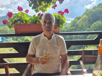 Joseph del Bosqu 54 éves társkereső profilképe