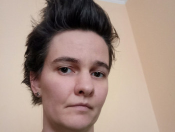 Eniko1991 34 éves társkereső profilképe