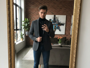 stres 23 éves társkereső profilképe