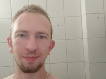 Krisz90 35 éves társkereső profilképe