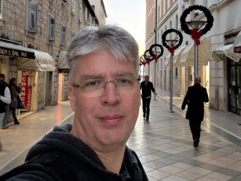 István12345 51 éves társkereső profilképe