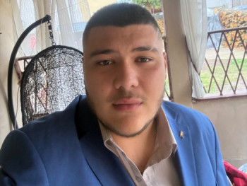 korell 20 éves társkereső profilképe