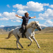 Hugabi 2. további képe