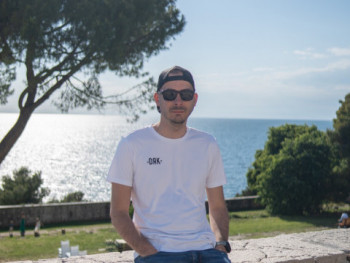 csallorobi 38 éves társkereső profilképe