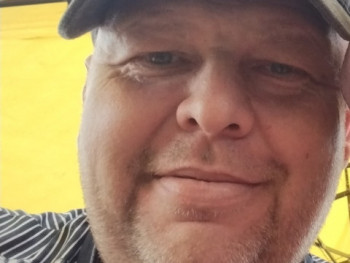 Pjotr 44 éves társkereső profilképe