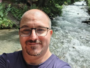 Sütike 35 éves társkereső profilképe