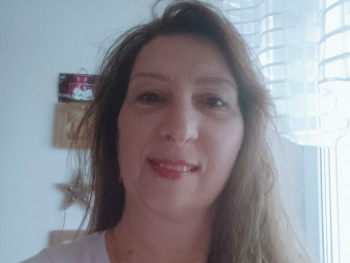 And 48 éves társkereső profilképe