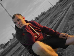 csabinho89 - 36 éves társkereső fotója