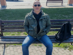 Tomitu - 48 éves társkereső fotója