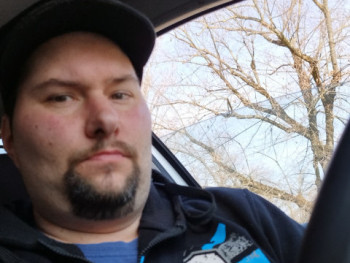 Adrián 87 39 éves társkereső profilképe